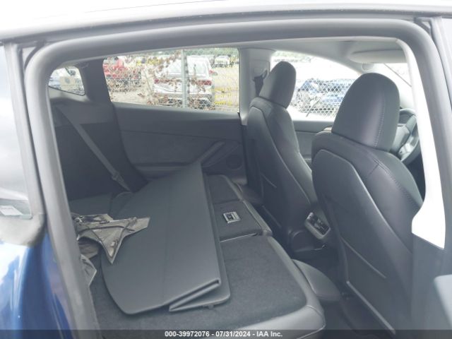 Photo 7 VIN: 7SAYGDEE2PF891160 - TESLA MODEL Y 