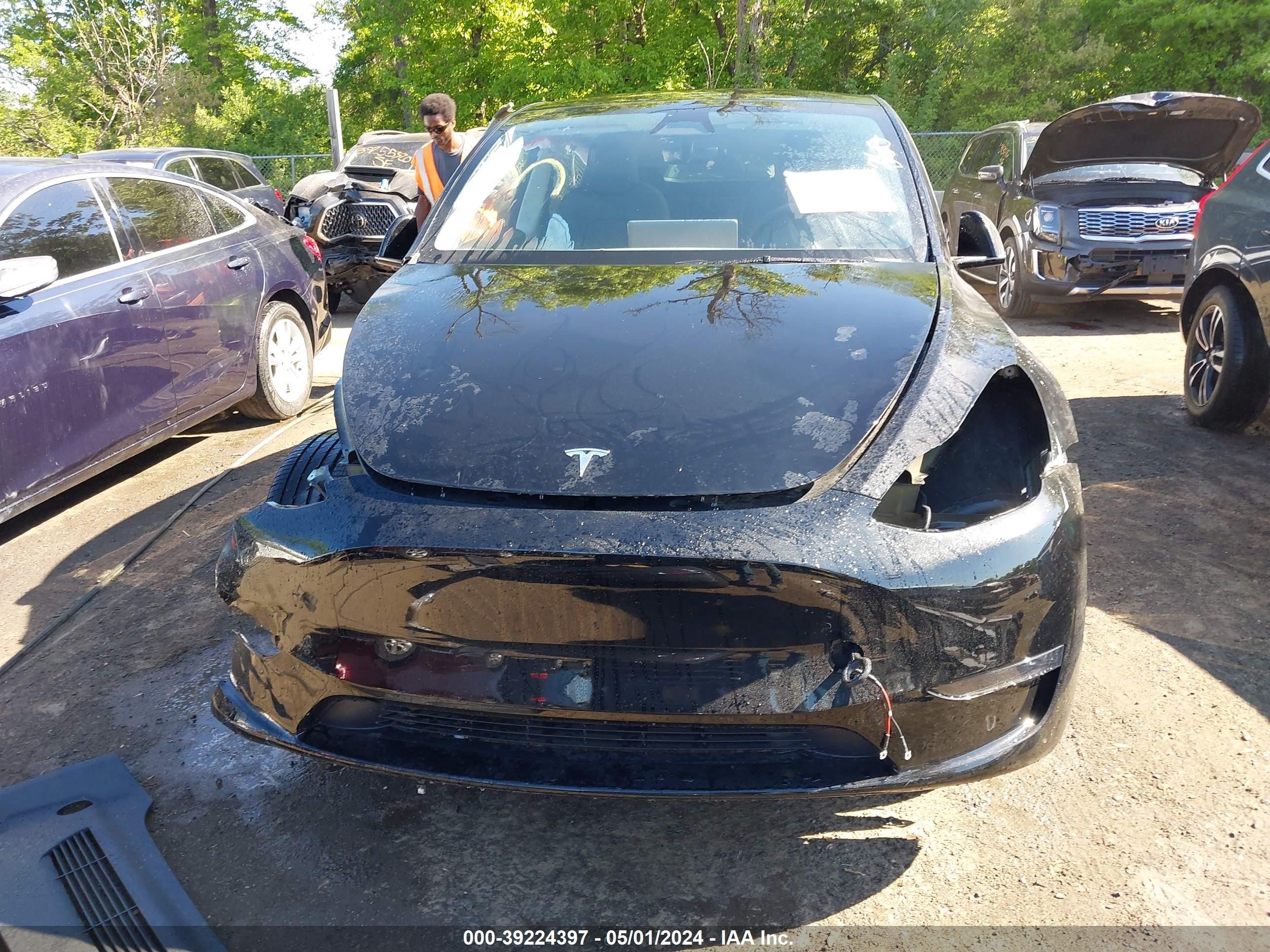 Photo 12 VIN: 7SAYGDEE2RA225755 - TESLA MODEL Y 