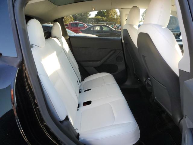 Photo 10 VIN: 7SAYGDEE2RA234827 - TESLA MODEL Y 