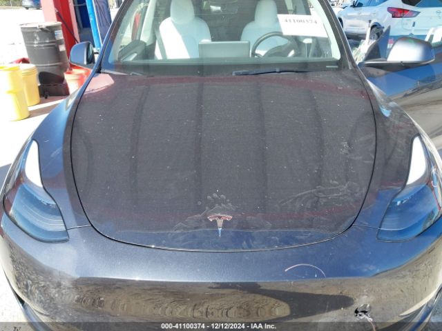 Photo 9 VIN: 7SAYGDEE2RA248100 - TESLA MODEL Y 