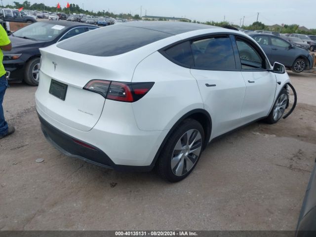 Photo 3 VIN: 7SAYGDEE3NA022254 - TESLA MODEL Y 