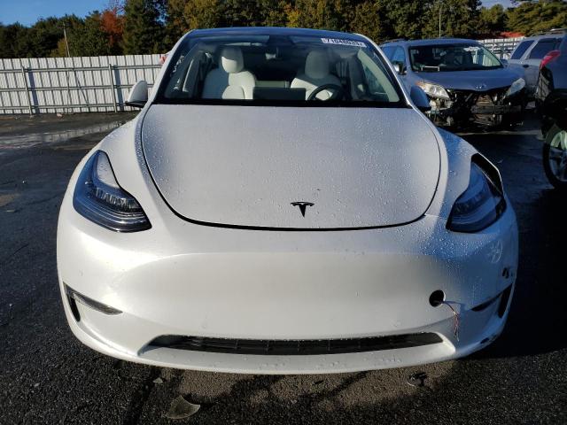 Photo 4 VIN: 7SAYGDEE3NF308799 - TESLA MODEL Y 