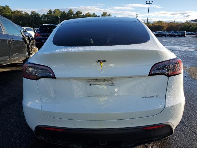 Photo 5 VIN: 7SAYGDEE3NF308799 - TESLA MODEL Y 