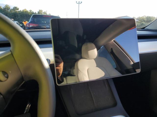 Photo 8 VIN: 7SAYGDEE3NF308799 - TESLA MODEL Y 