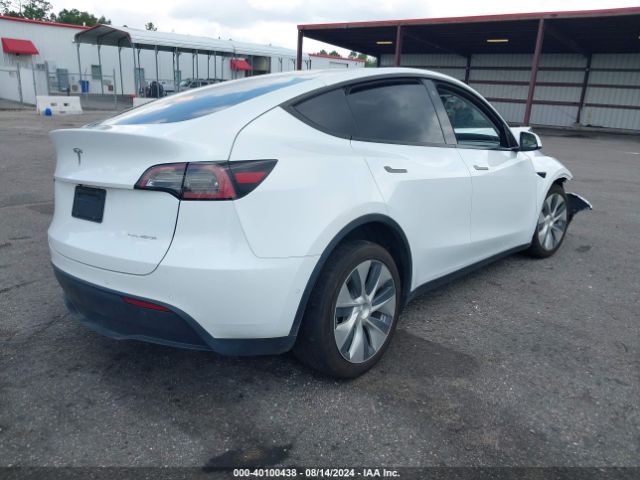 Photo 3 VIN: 7SAYGDEE3NF311010 - TESLA MODEL Y 