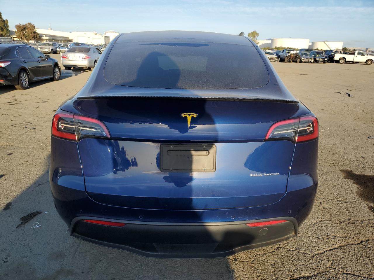 Photo 5 VIN: 7SAYGDEE3NF343892 - TESLA MODEL Y 