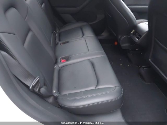 Photo 7 VIN: 7SAYGDEE3NF354410 - TESLA MODEL Y 