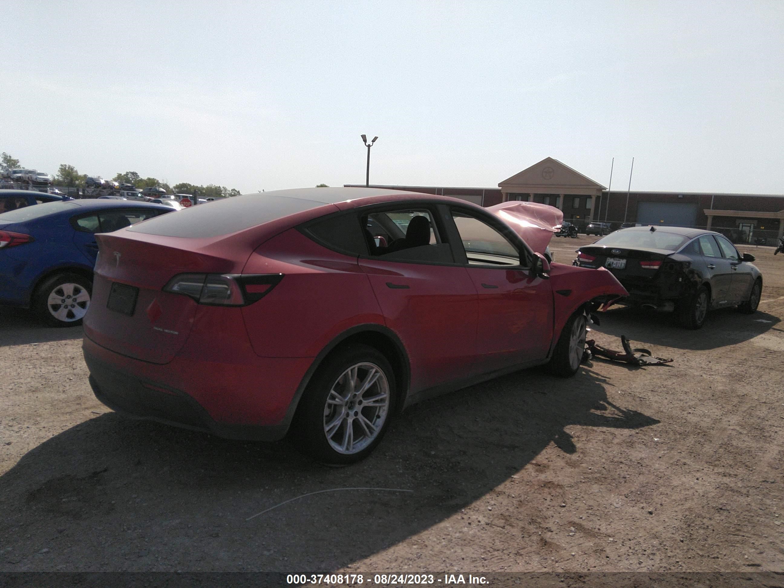 Photo 3 VIN: 7SAYGDEE3NF369652 - TESLA MODEL Y 