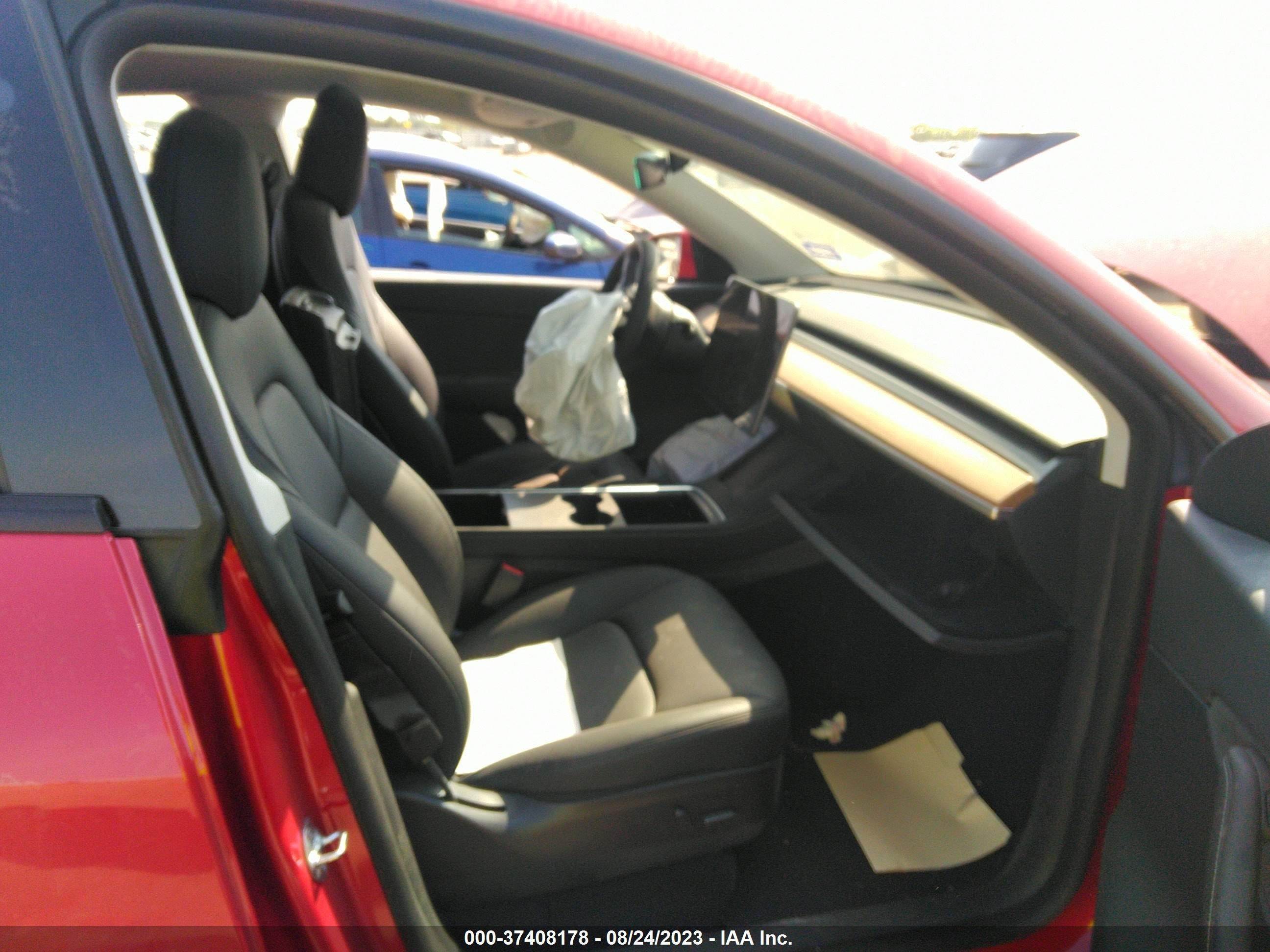 Photo 4 VIN: 7SAYGDEE3NF369652 - TESLA MODEL Y 