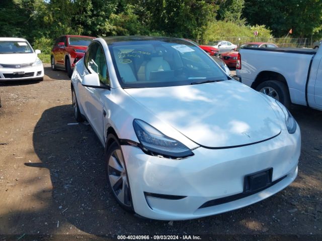 Photo 5 VIN: 7SAYGDEE3NF387794 - TESLA MODEL Y 