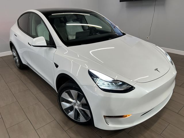 Photo 5 VIN: 7SAYGDEE3NF426044 - TESLA MODEL Y 