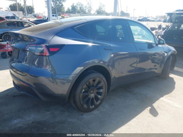 Photo 3 VIN: 7SAYGDEE3NF428778 - TESLA MODEL Y 