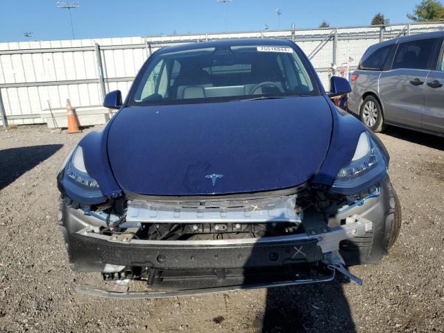 Photo 4 VIN: 7SAYGDEE3NF445886 - TESLA MODEL Y 