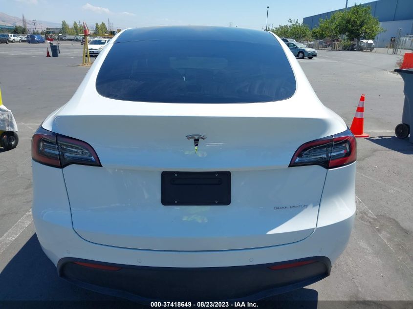 Photo 13 VIN: 7SAYGDEE3NF463496 - TESLA MODEL Y 