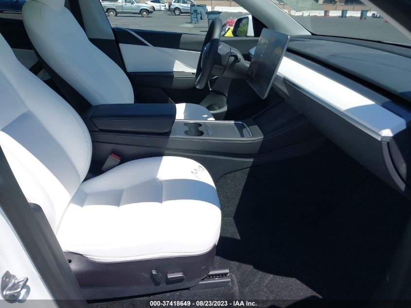 Photo 4 VIN: 7SAYGDEE3NF463496 - TESLA MODEL Y 