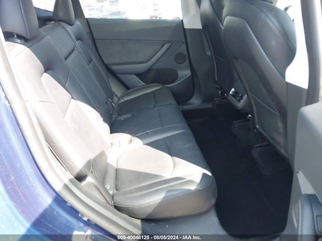 Photo 7 VIN: 7SAYGDEE3NF573884 - TESLA MODEL Y 