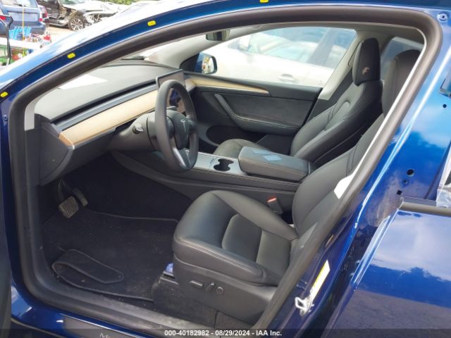 Photo 4 VIN: 7SAYGDEE3PA054124 - TESLA MODEL Y 