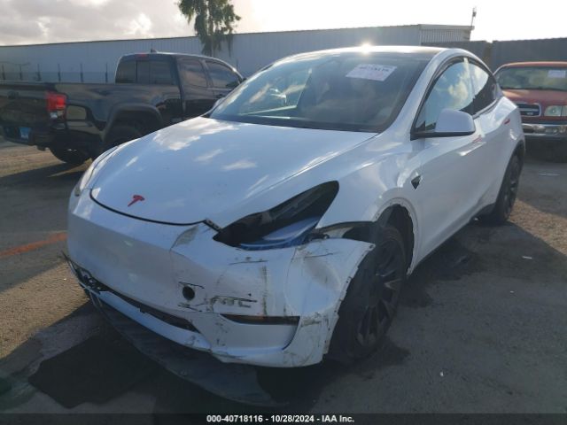 Photo 5 VIN: 7SAYGDEE3PA074857 - TESLA MODEL Y 