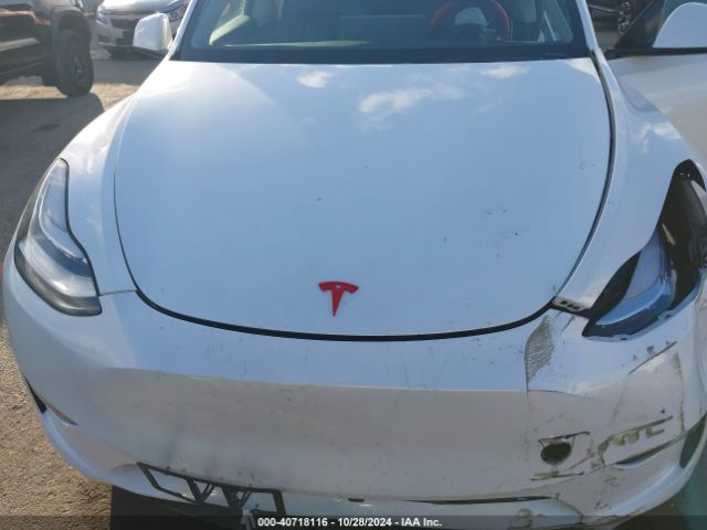 Photo 9 VIN: 7SAYGDEE3PA074857 - TESLA MODEL Y 