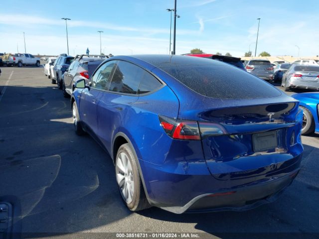 Photo 2 VIN: 7SAYGDEE3PA087303 - TESLA MODEL Y 