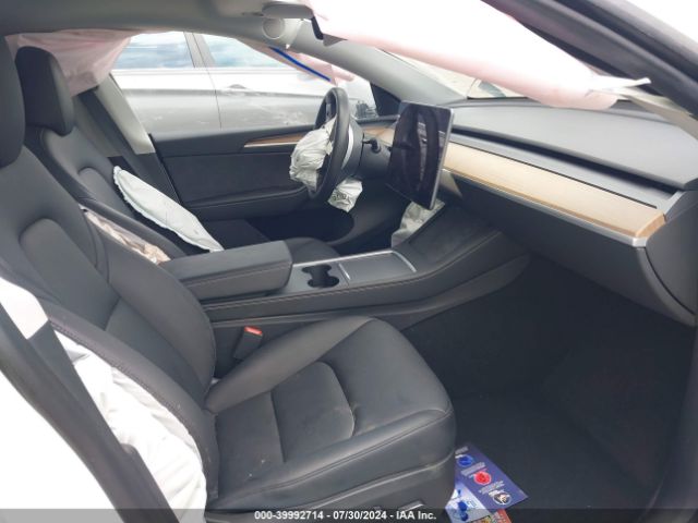 Photo 4 VIN: 7SAYGDEE3PA089178 - TESLA MODEL Y 