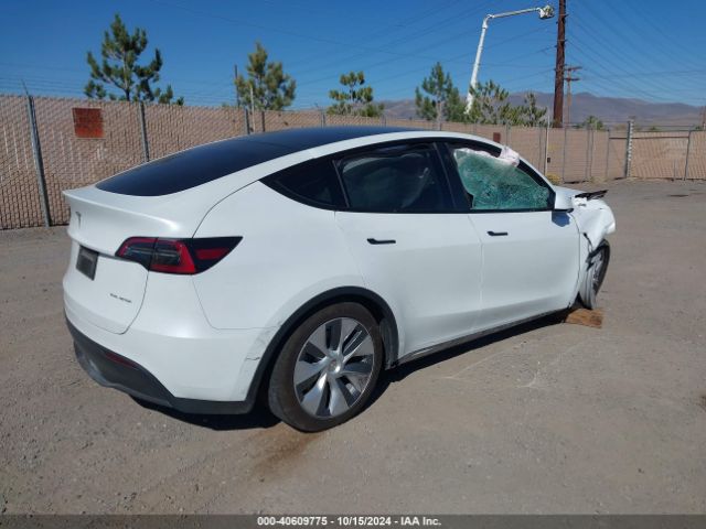 Photo 3 VIN: 7SAYGDEE3PA124284 - TESLA MODEL Y 