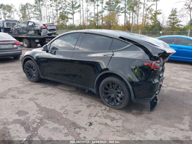 Photo 2 VIN: 7SAYGDEE3PA143322 - TESLA MODEL Y 