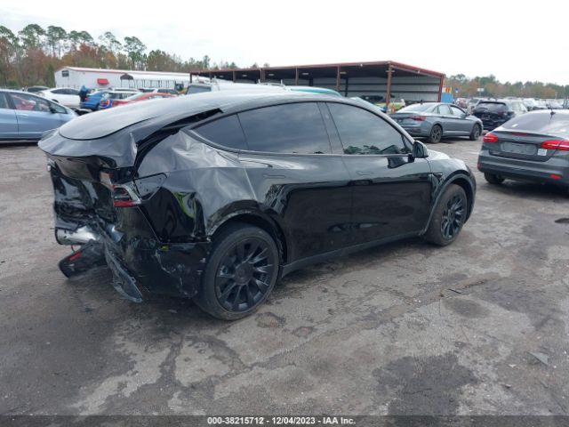 Photo 3 VIN: 7SAYGDEE3PA143322 - TESLA MODEL Y 