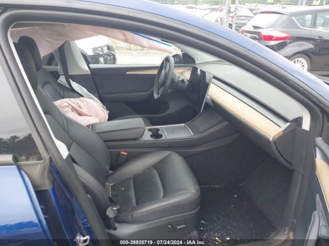 Photo 4 VIN: 7SAYGDEE3PA188373 - TESLA MODEL Y 