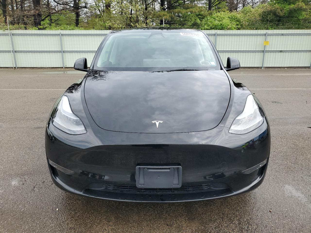 Photo 4 VIN: 7SAYGDEE3PA188471 - TESLA MODEL Y 