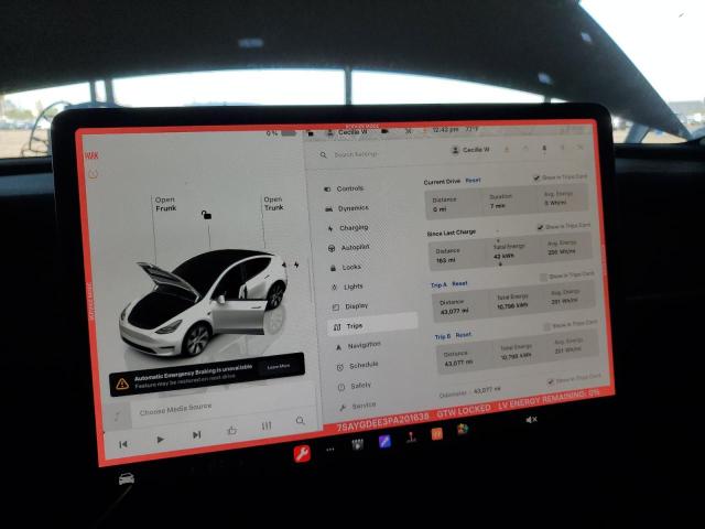 Photo 8 VIN: 7SAYGDEE3PA201638 - TESLA MODEL Y 