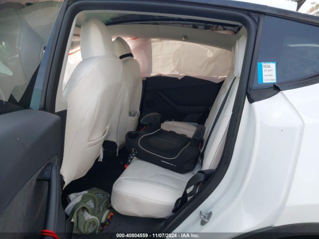 Photo 7 VIN: 7SAYGDEE3PF630734 - TESLA MODEL Y 