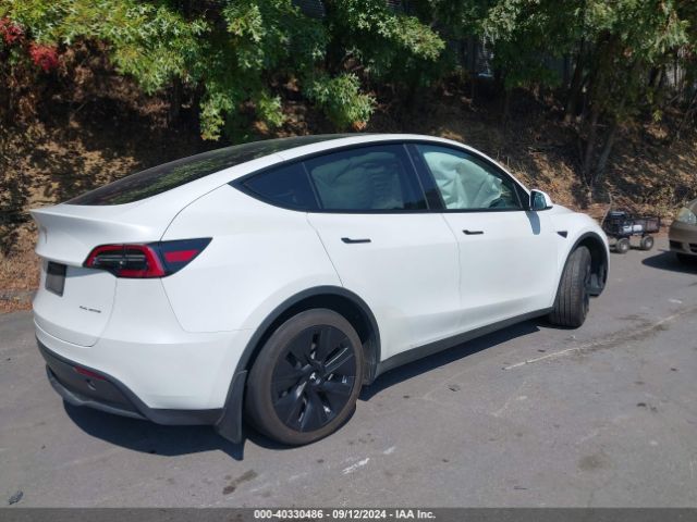 Photo 3 VIN: 7SAYGDEE3PF686124 - TESLA MODEL Y 