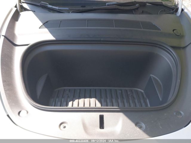 Photo 9 VIN: 7SAYGDEE3PF686124 - TESLA MODEL Y 