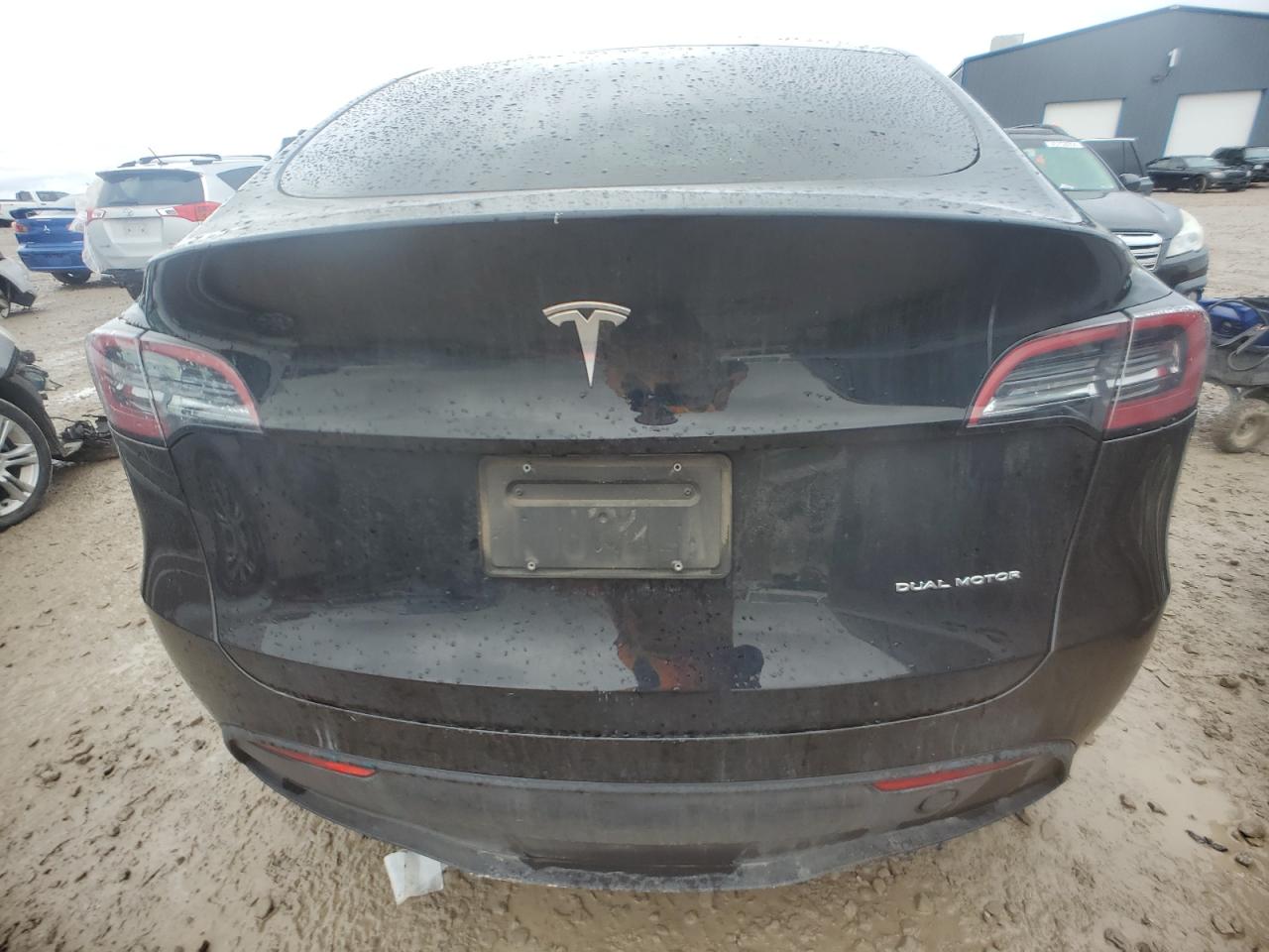 Photo 5 VIN: 7SAYGDEE3PF746645 - TESLA MODEL Y 