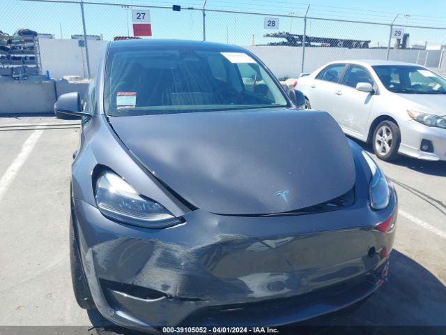 Photo 5 VIN: 7SAYGDEE3PF789754 - TESLA MODEL Y 