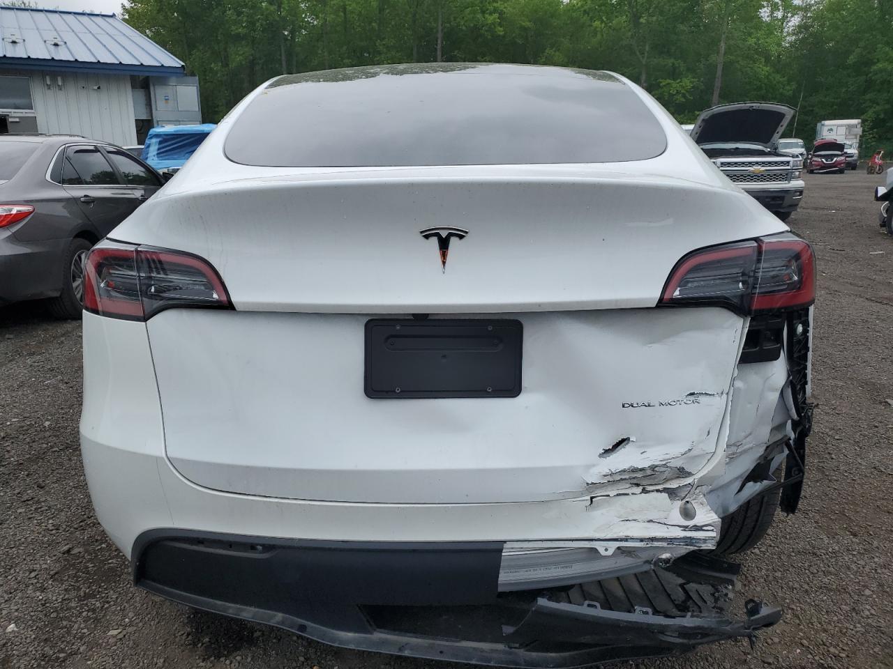 Photo 5 VIN: 7SAYGDEE3PF789947 - TESLA MODEL Y 