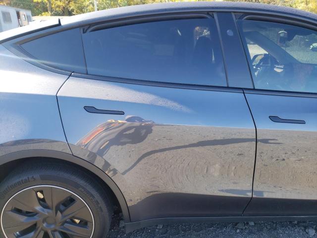 Photo 9 VIN: 7SAYGDEE3PF795957 - TESLA MODEL Y 