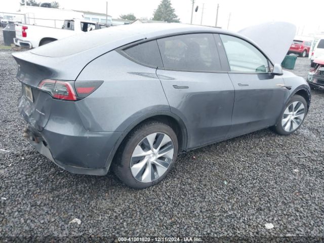 Photo 3 VIN: 7SAYGDEE3PF881740 - TESLA MODEL Y 