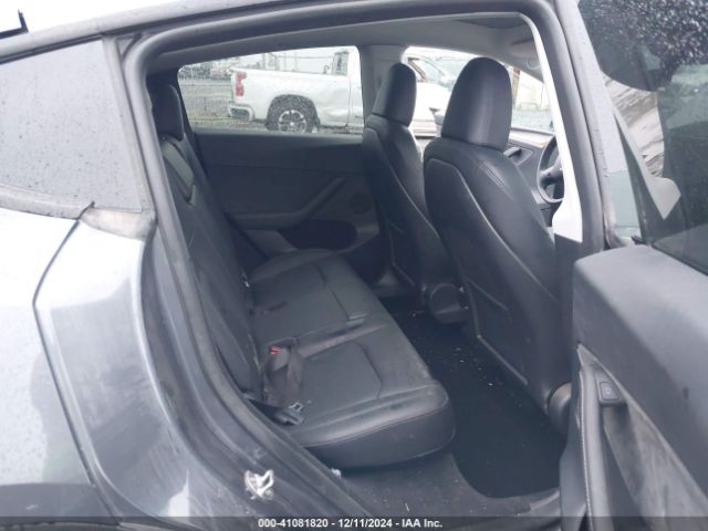 Photo 7 VIN: 7SAYGDEE3PF881740 - TESLA MODEL Y 