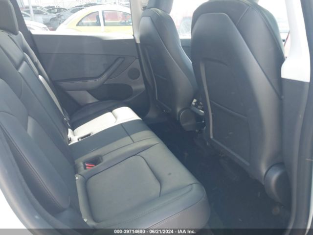 Photo 7 VIN: 7SAYGDEE3PF886615 - TESLA MODEL Y 