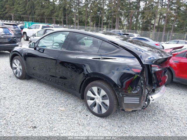 Photo 2 VIN: 7SAYGDEE3PF967842 - TESLA MODEL Y 