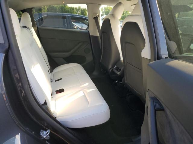 Photo 9 VIN: 7SAYGDEE3RA233282 - TESLA MODEL Y 