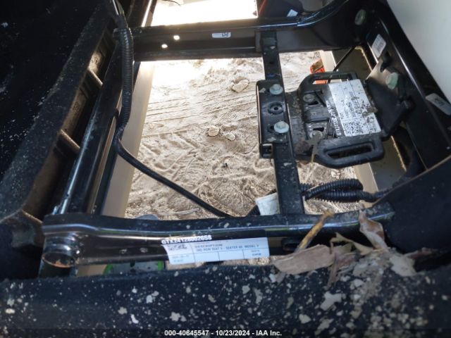 Photo 5 VIN: 7SAYGDEE3RA286595 - TESLA MODEL Y 