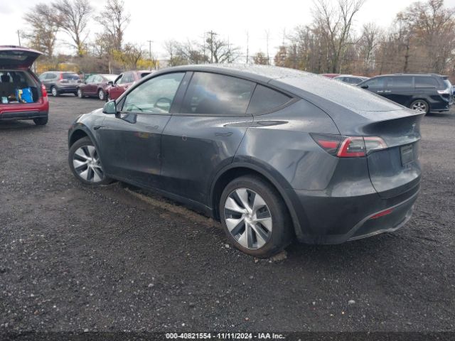 Photo 2 VIN: 7SAYGDEE3RF033716 - TESLA MODEL Y 