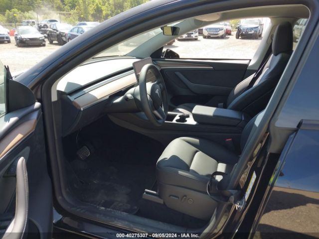 Photo 4 VIN: 7SAYGDEE3RF166136 - TESLA MODEL Y 