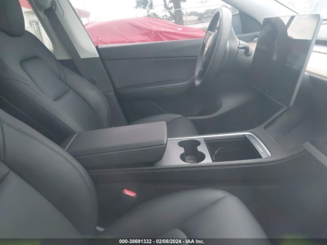 Photo 4 VIN: 7SAYGDEE4NA003082 - TESLA MODEL Y 