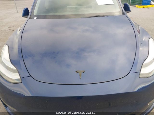 Photo 9 VIN: 7SAYGDEE4NA003082 - TESLA MODEL Y 