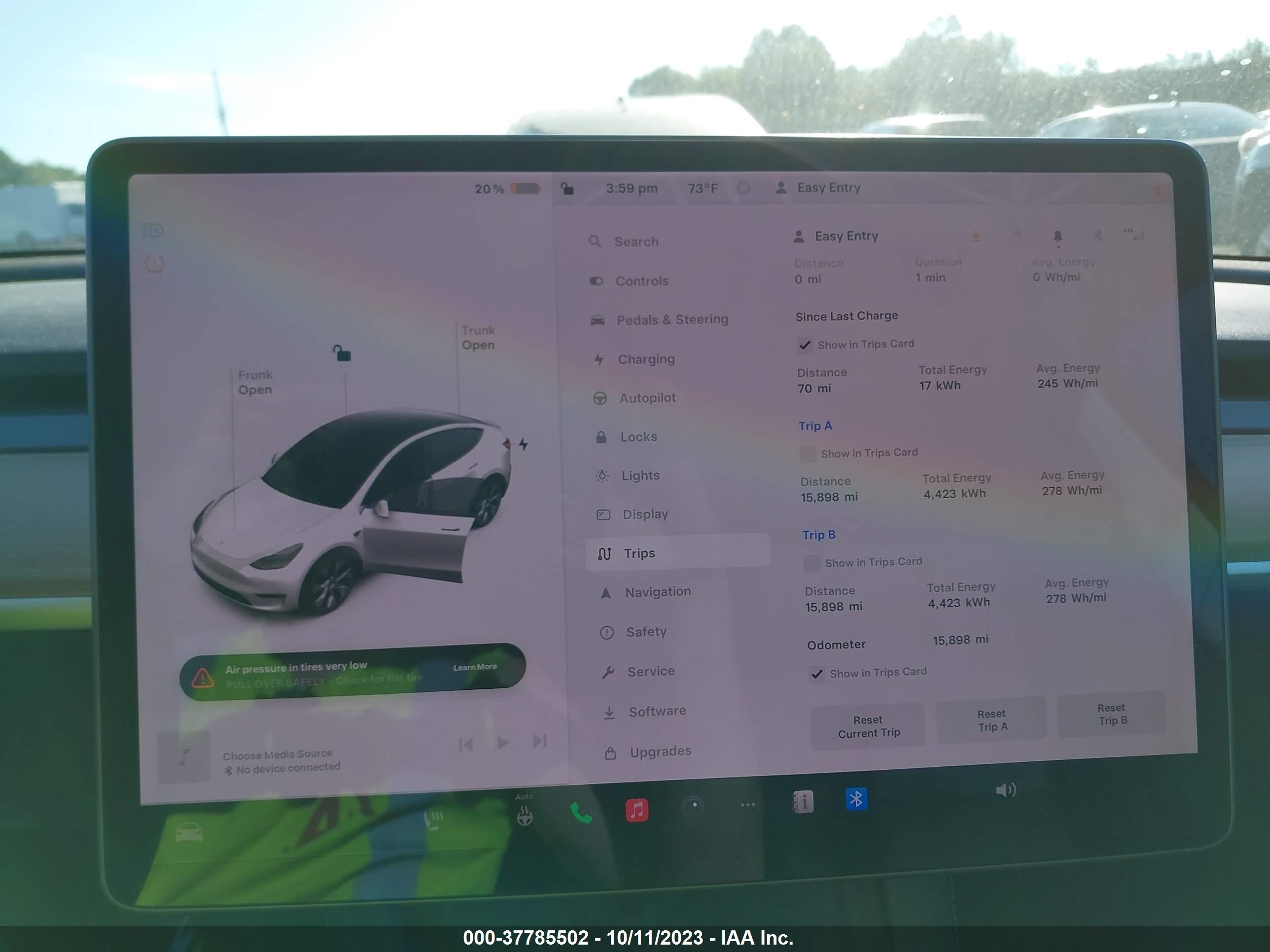 Photo 16 VIN: 7SAYGDEE4NF307029 - TESLA MODEL Y 