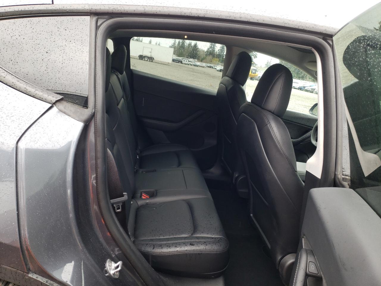 Photo 9 VIN: 7SAYGDEE4NF322520 - TESLA MODEL Y 